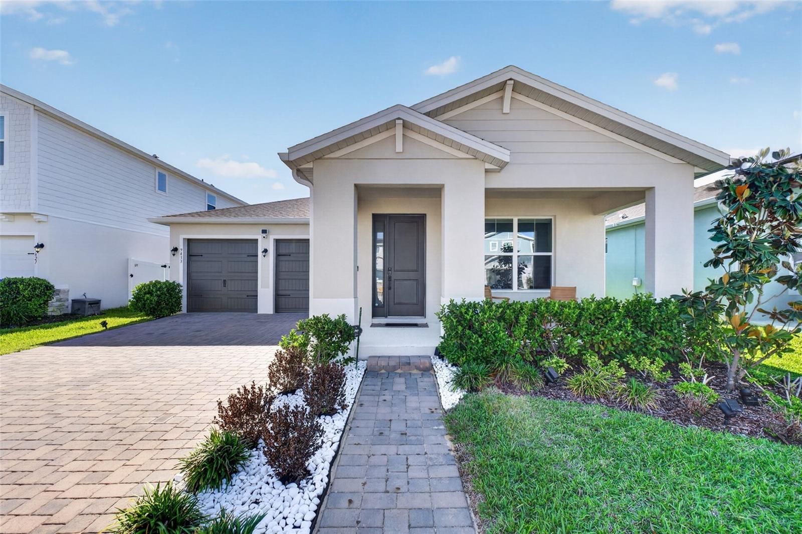 9433 EMERALD BERRY DRIVE