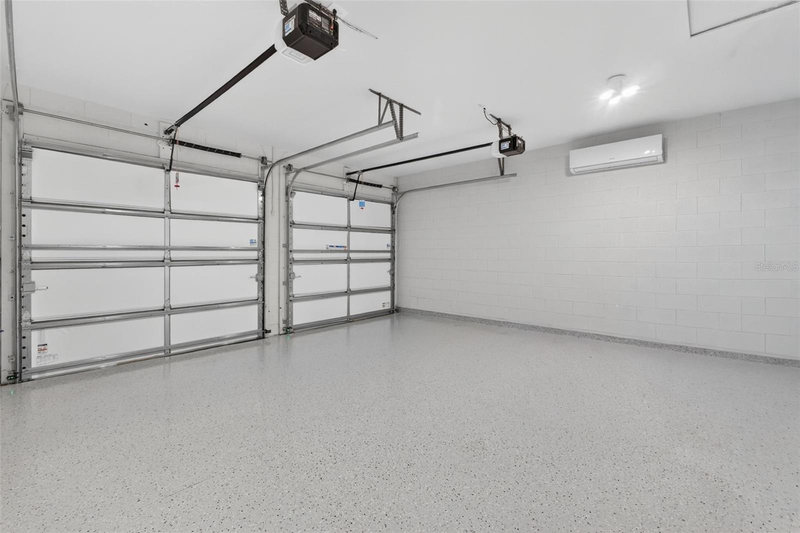 SUMMERLAKE RESERVE - Residential