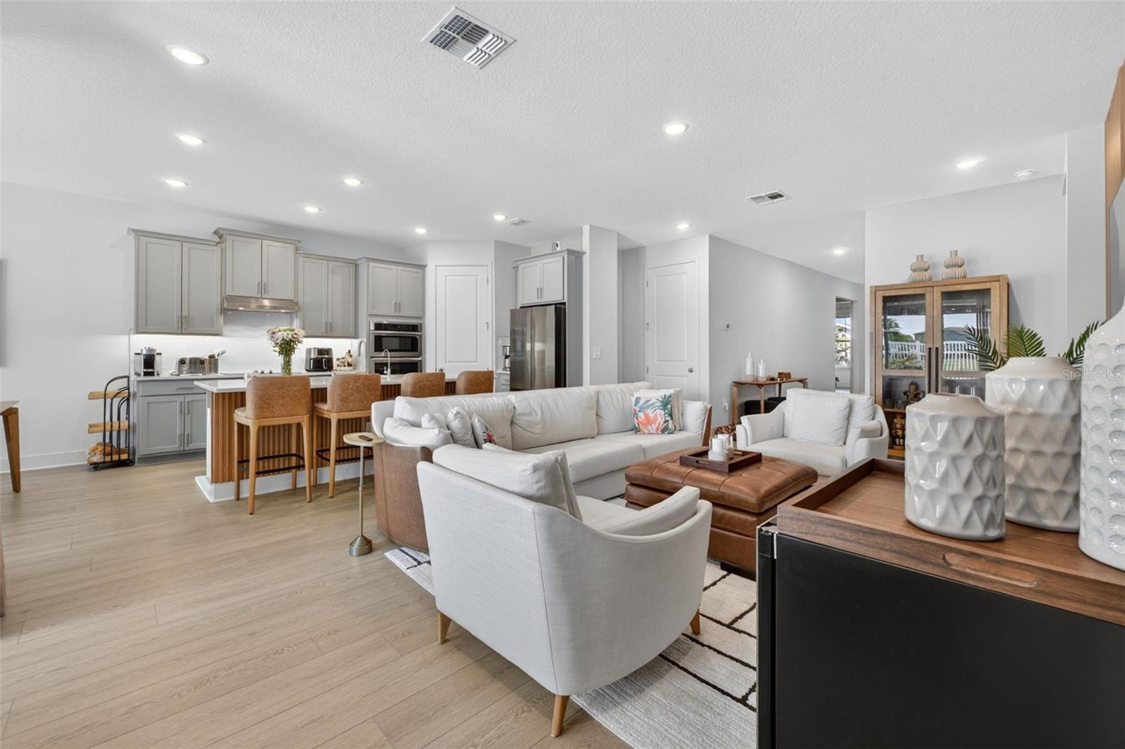 SUMMERLAKE RESERVE - Residential