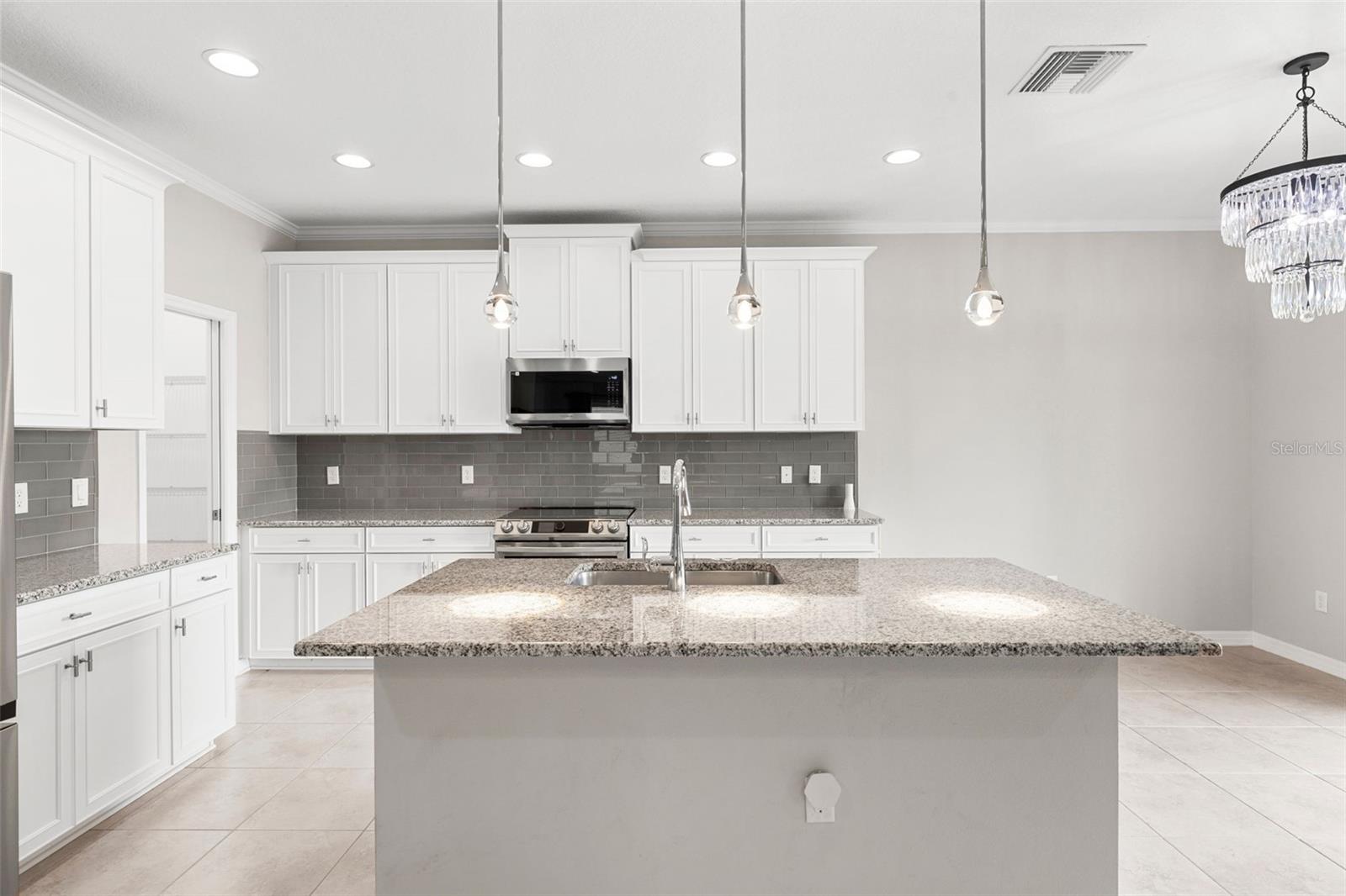 EPPERSON RANCH SOUTH PH 3B - Residential