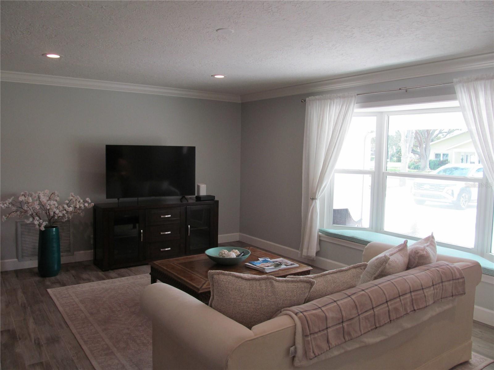 VENEZIA PARK REP - Residential