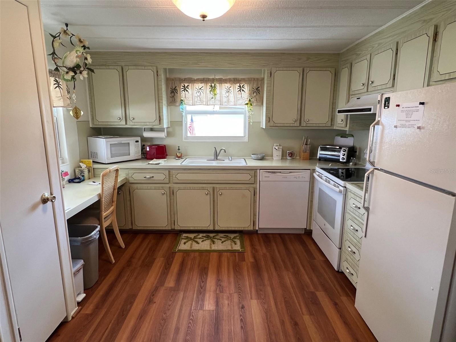 PALM HILL MOBILE HOME PARK UNREC - Residential