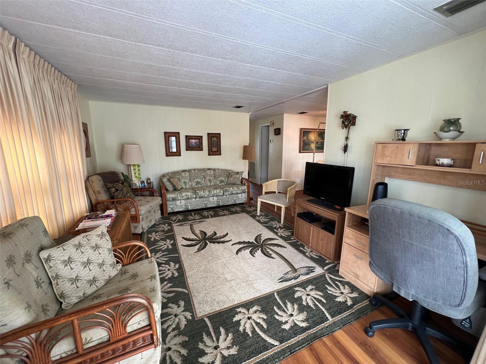 PALM HILL MOBILE HOME PARK UNREC - Residential