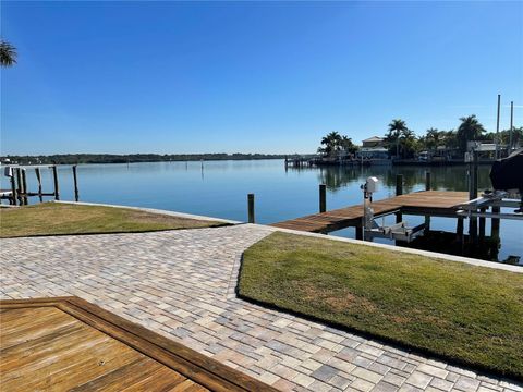 861 180TH AVENUE E REDINGTON SHORES FL 33708