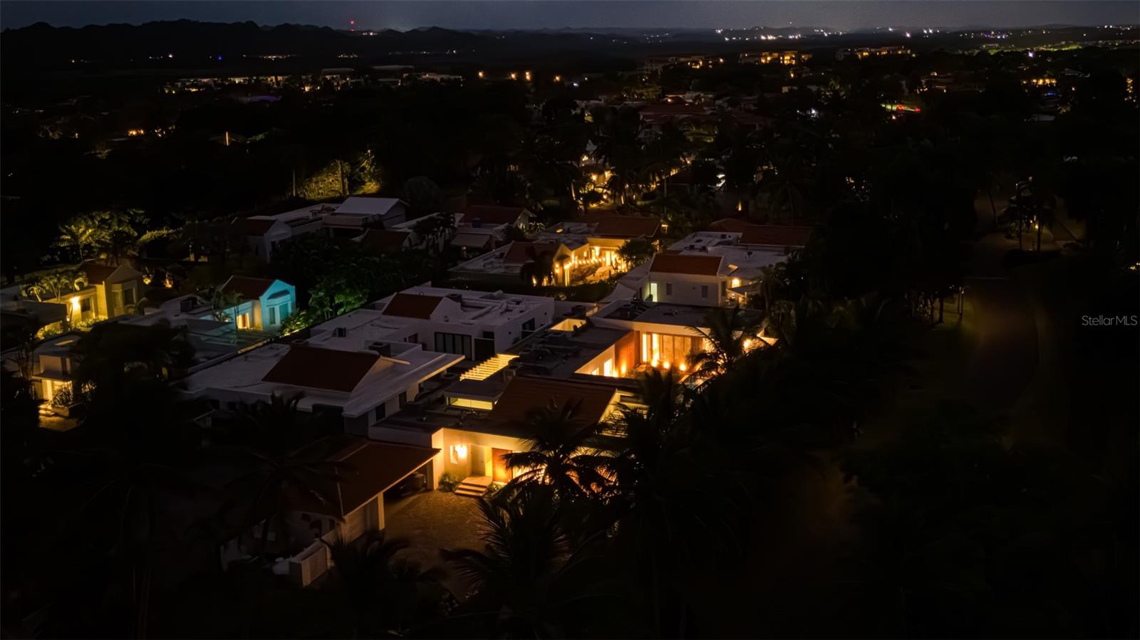 DORADO BEACH EAST - Residential