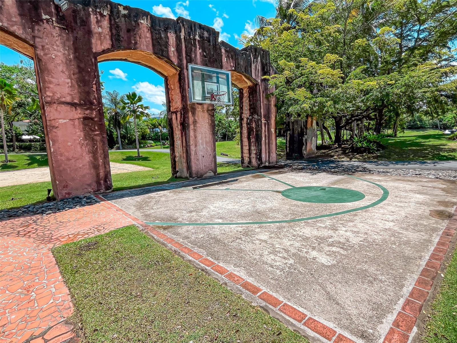 DORADO BEACH EAST - Residential