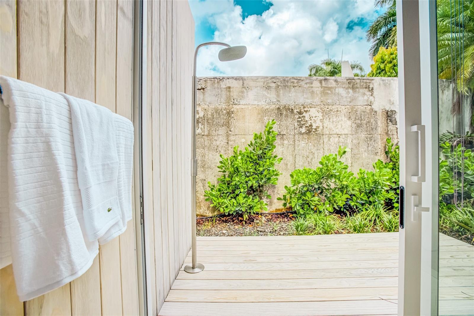 DORADO BEACH EAST - Residential