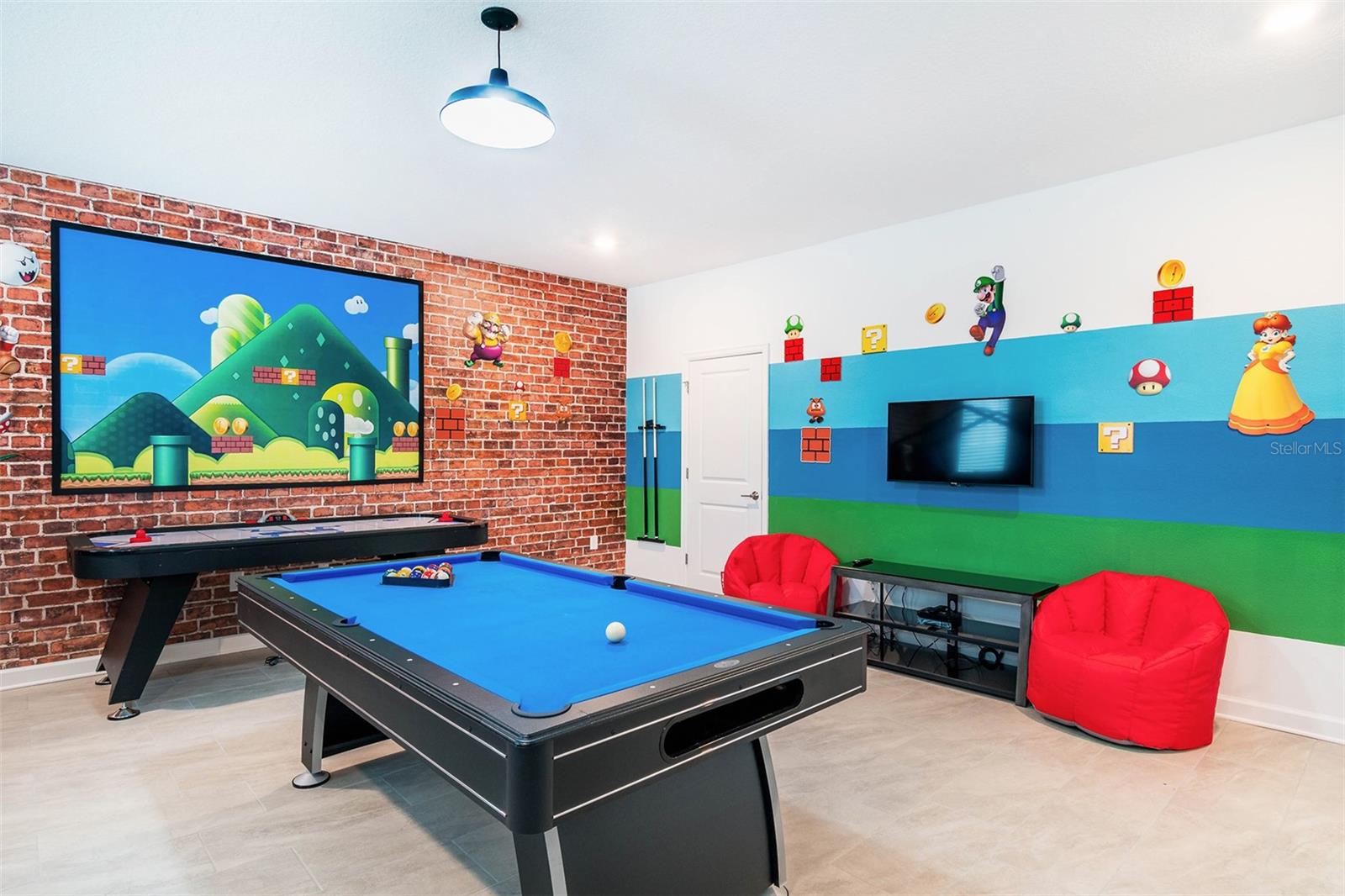 COVE AT STOREY LAKE III - Residential