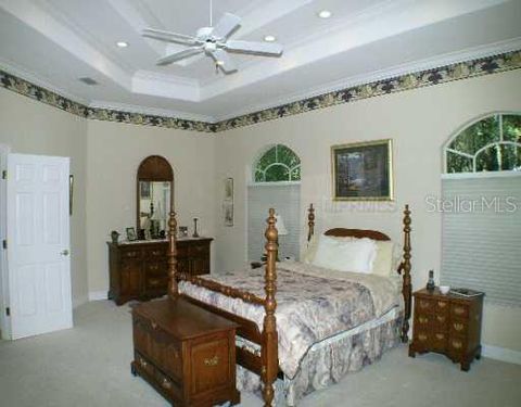 A home in LAKELAND