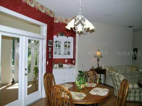 A home in LAKELAND