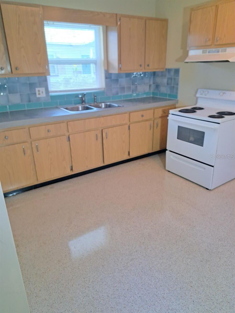 SEMINOLE RIDGE 1ST ADD - Residential Lease