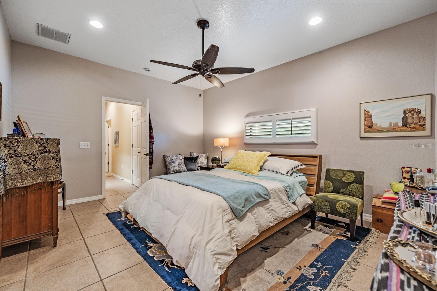JUNES ACRES - Residential