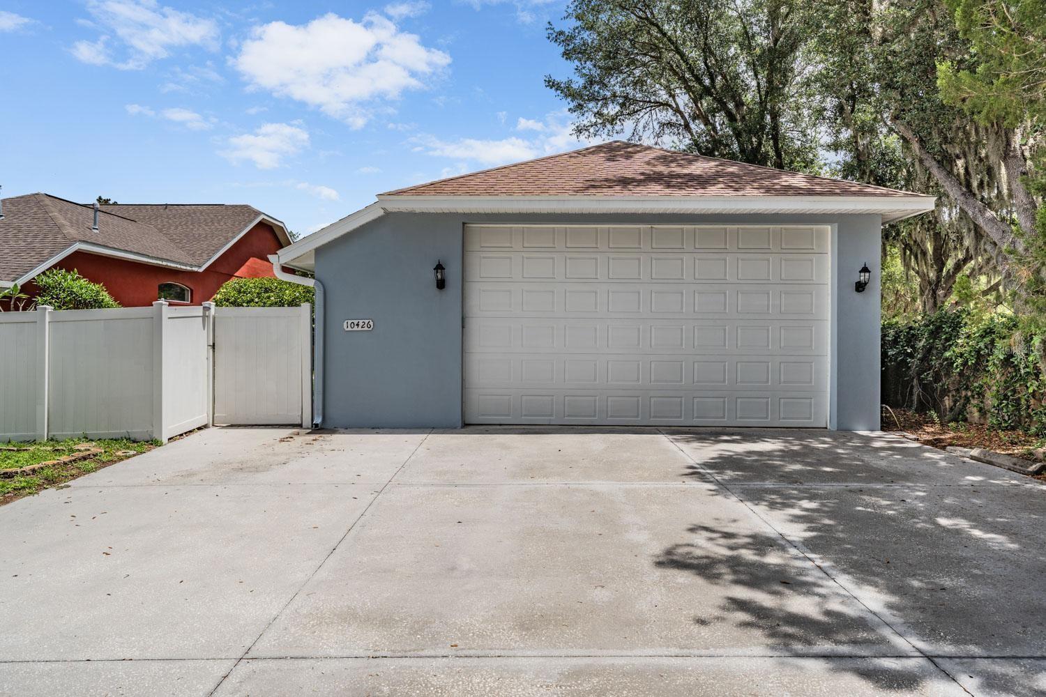 JUNES ACRES - Residential