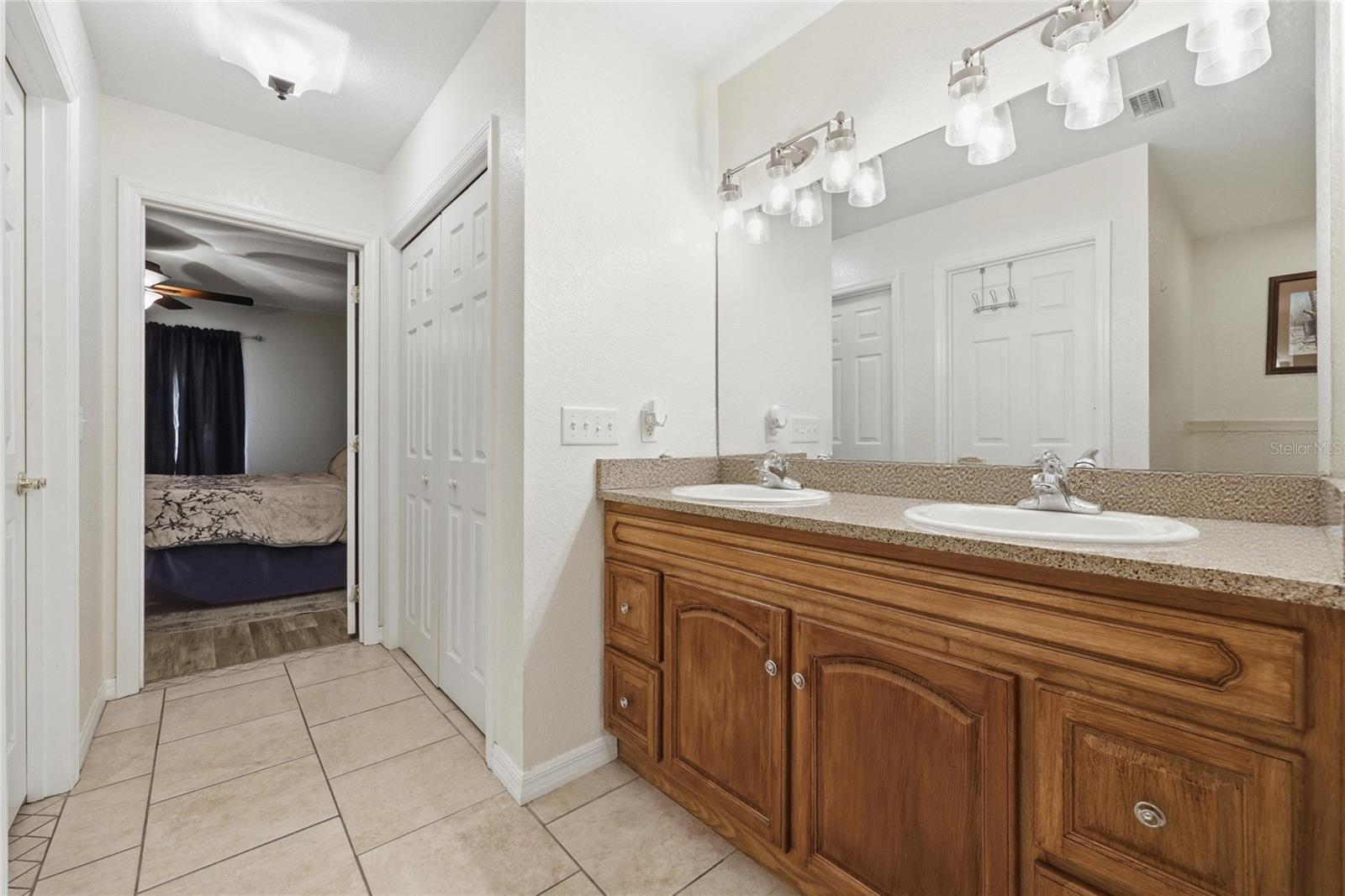 RIVER RIDGE - Residential