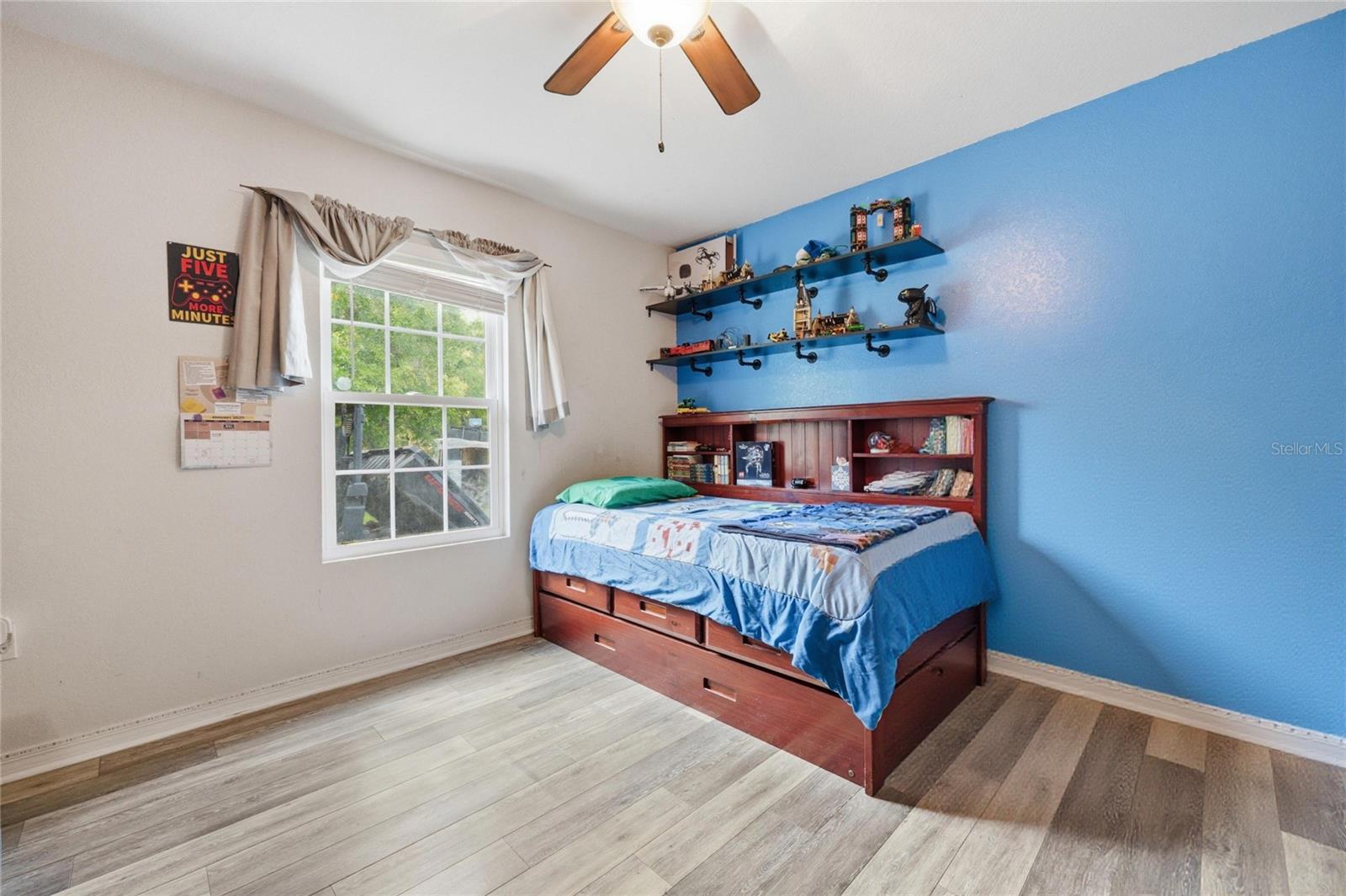 RIVER RIDGE - Residential