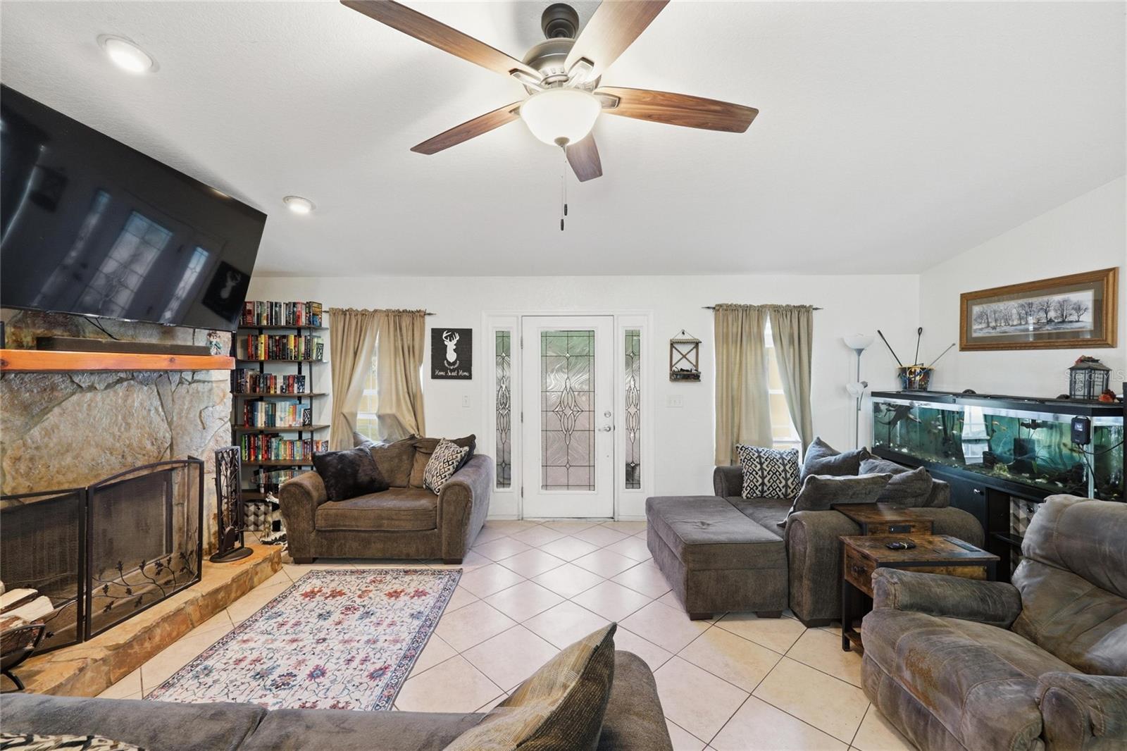 RIVER RIDGE - Residential