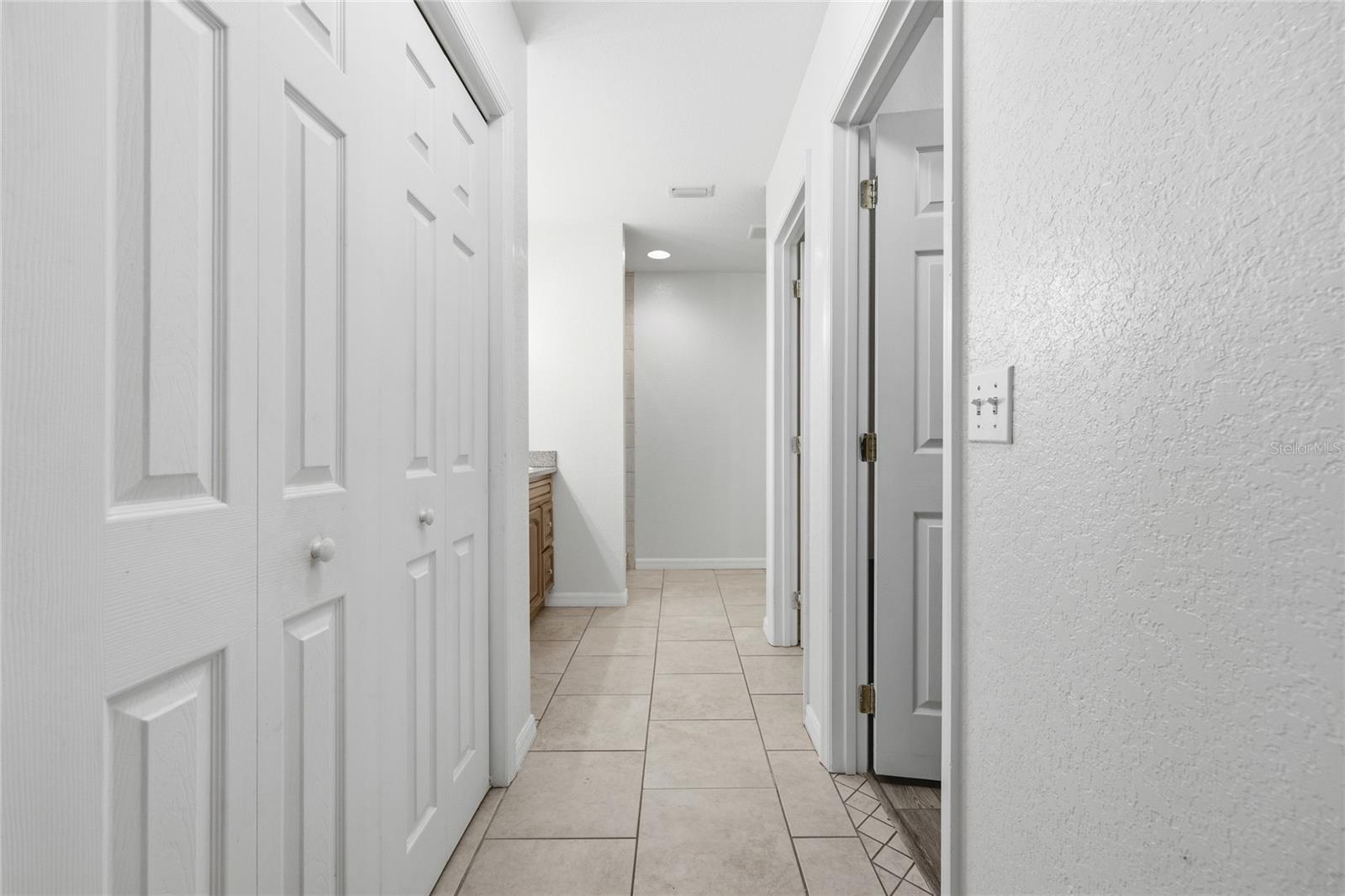 RIVER RIDGE - Residential