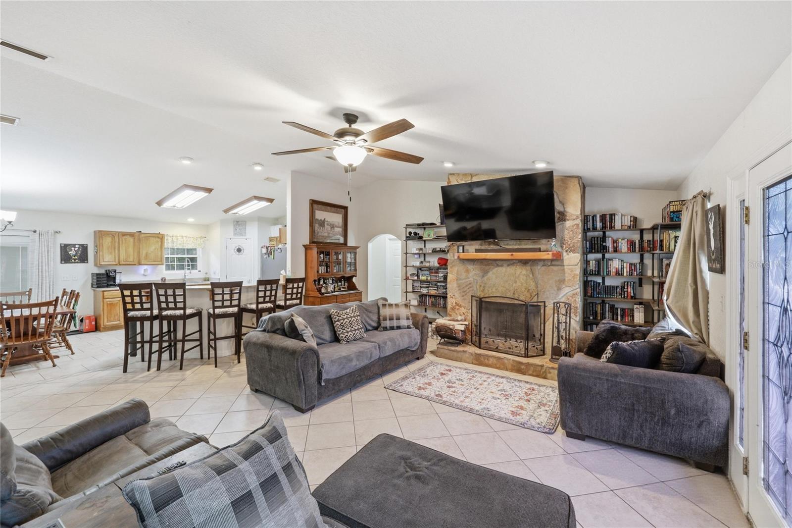 RIVER RIDGE - Residential