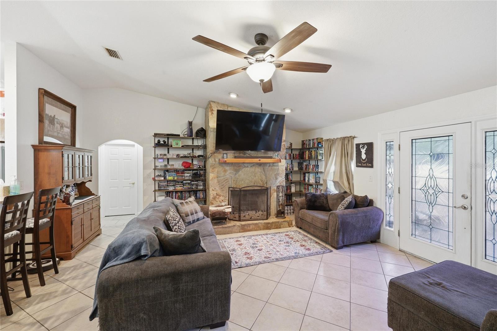 RIVER RIDGE - Residential