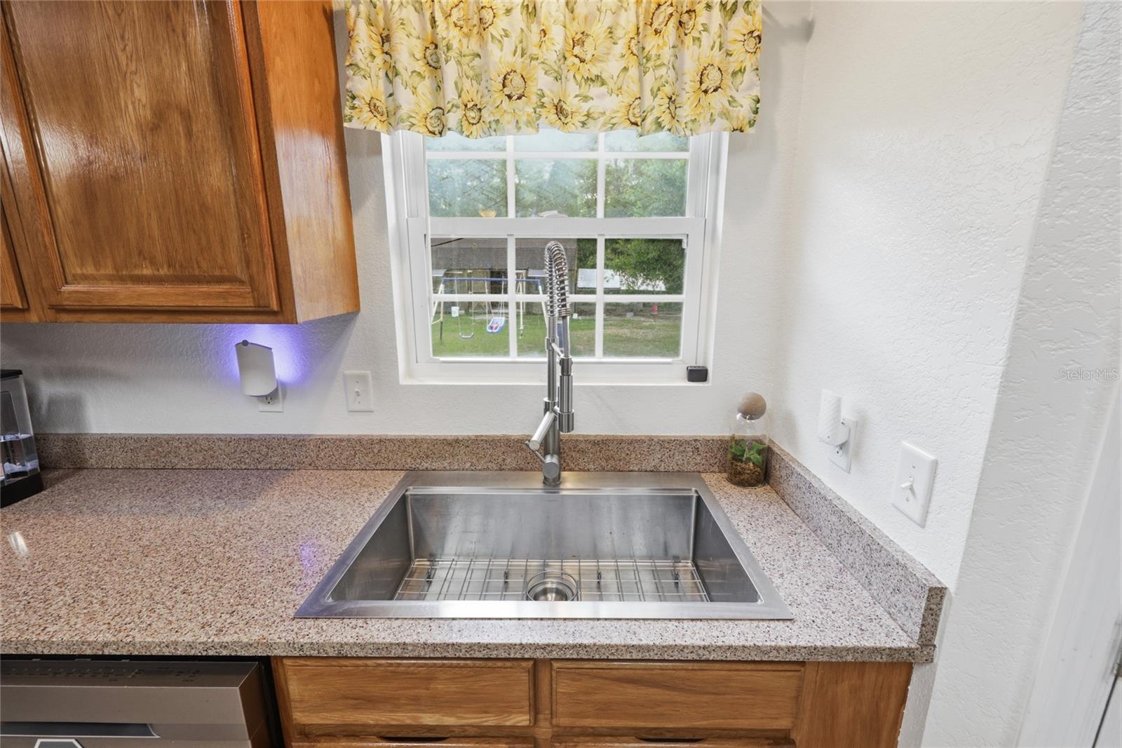 RIVER RIDGE - Residential