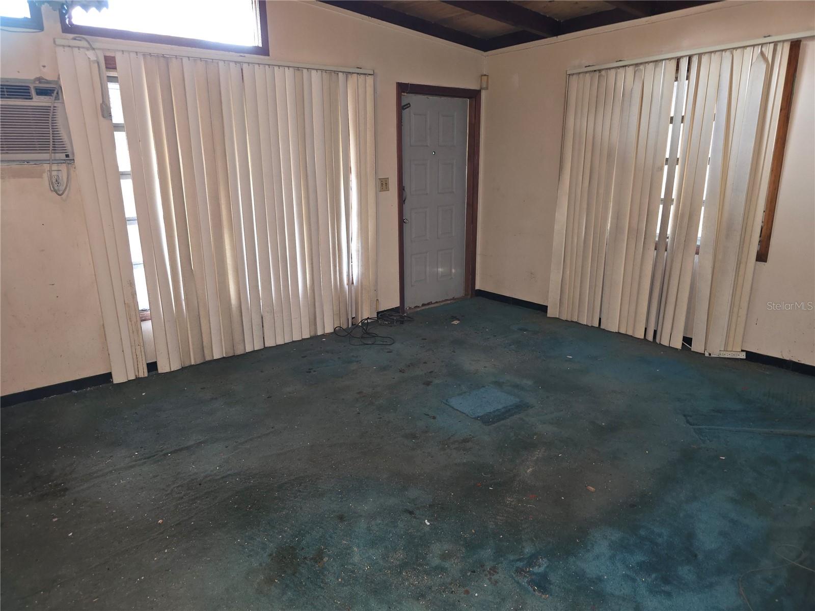 EASTERN HEIGHTS - Residential