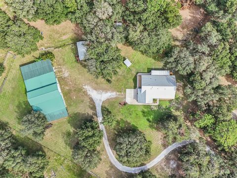 A home in SUMTERVILLE