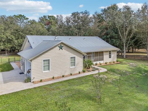 A home in SUMTERVILLE