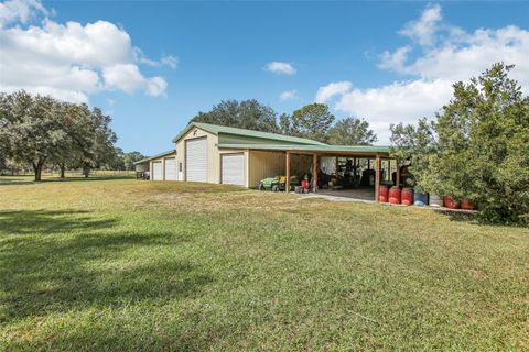 A home in SUMTERVILLE