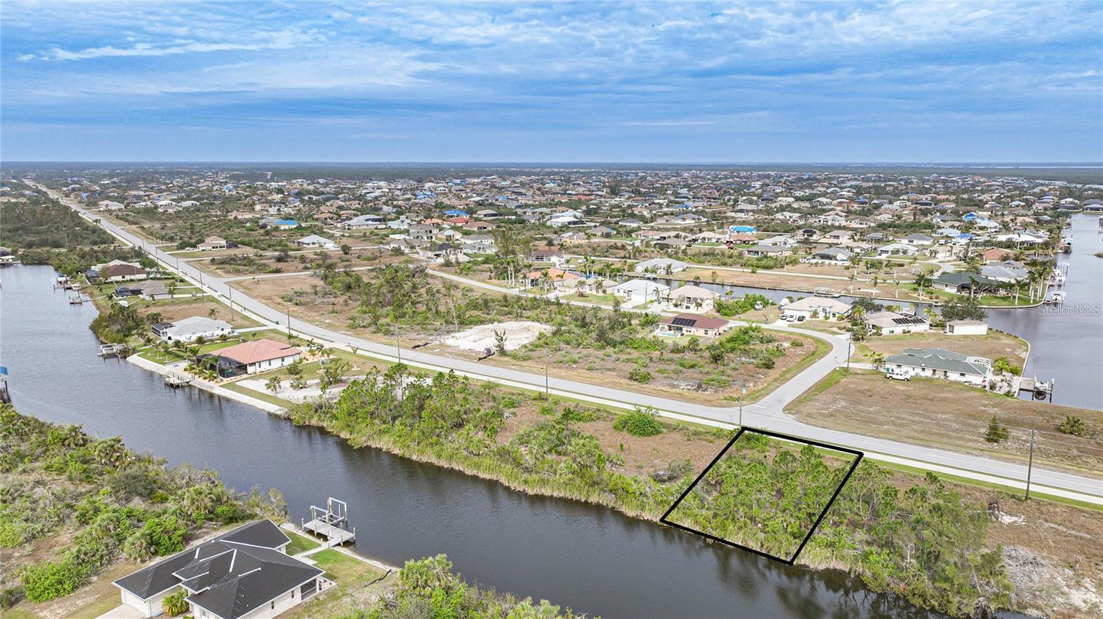 PORT CHARLOTTE SEC 081 - Land