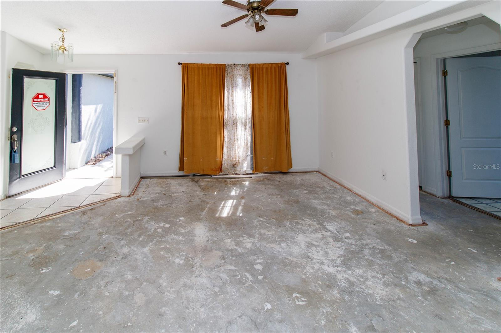 SPRING HILL - Residential