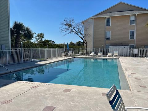 A home in PALM HARBOR