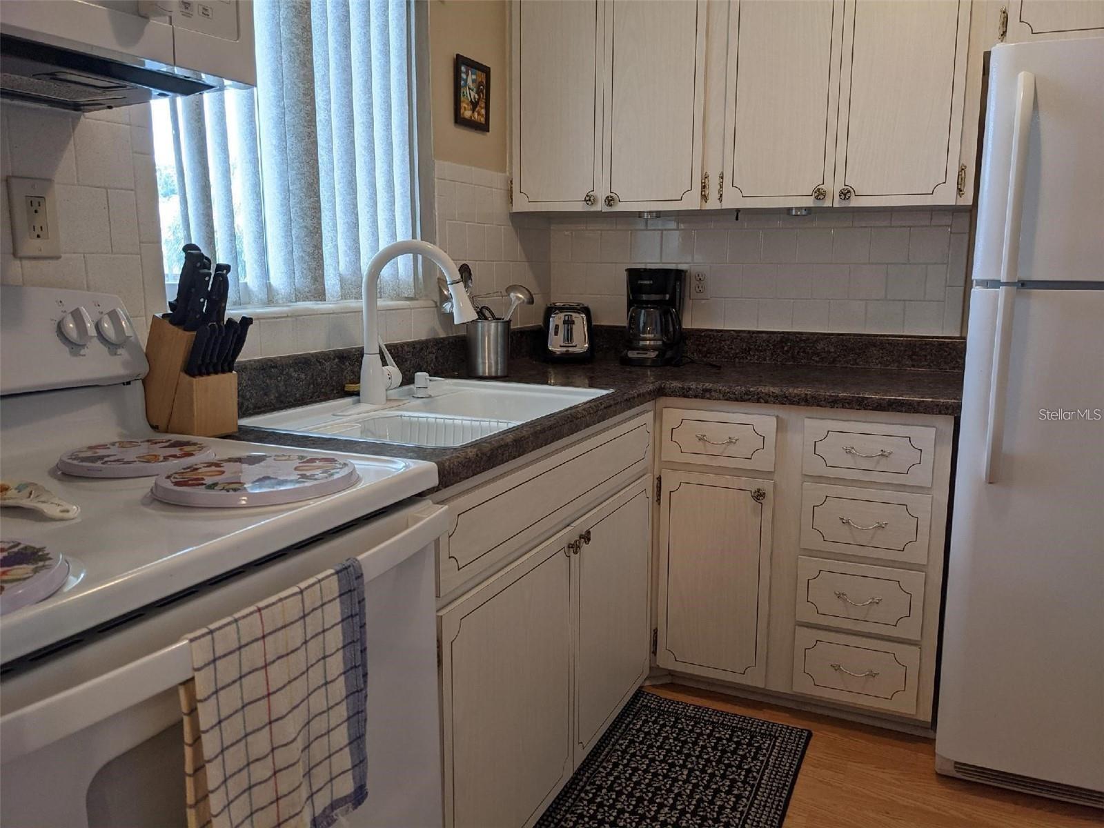 BAYSHORE II SEC 14 - Residential Lease