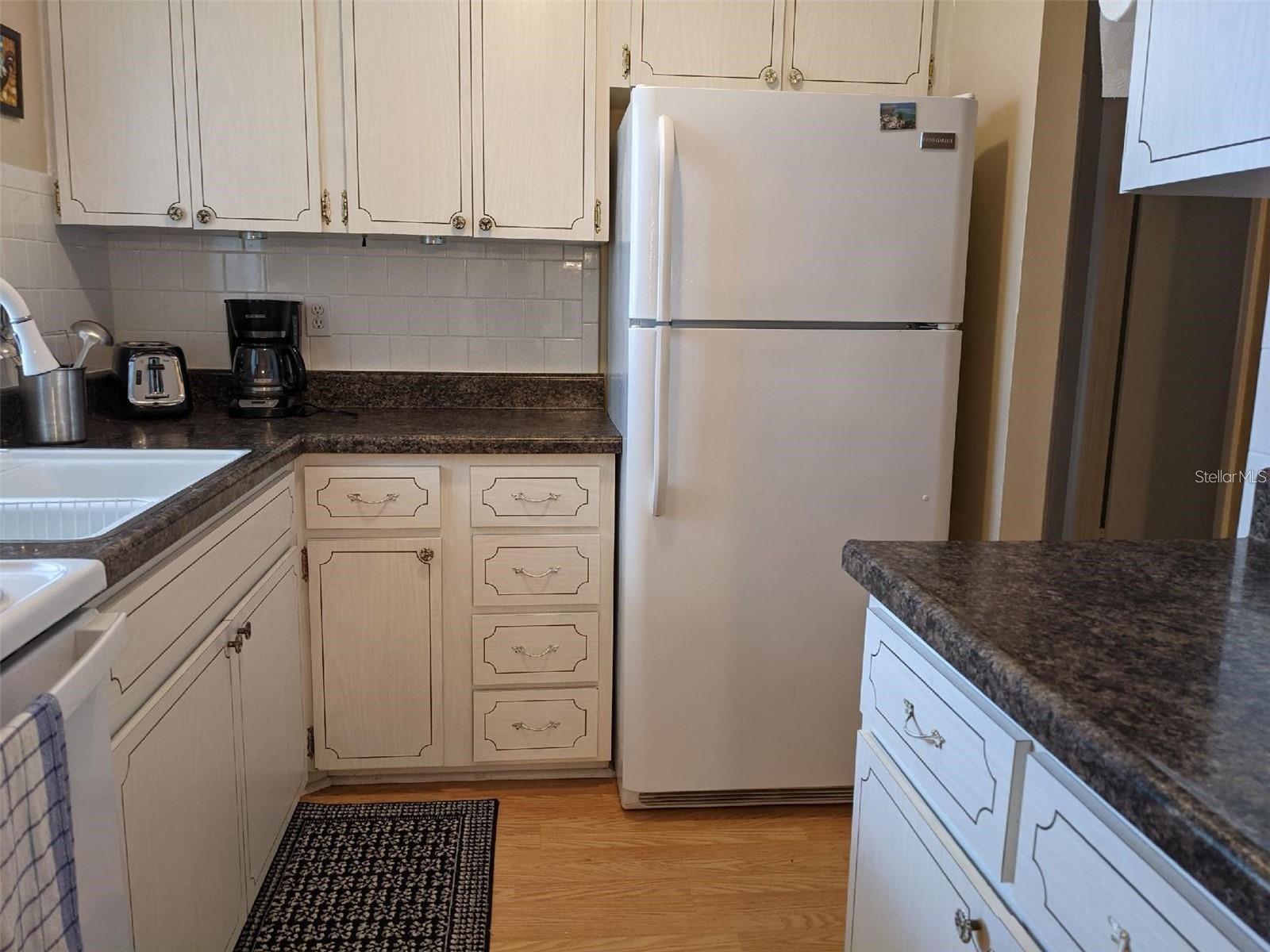 BAYSHORE II SEC 14 - Residential Lease