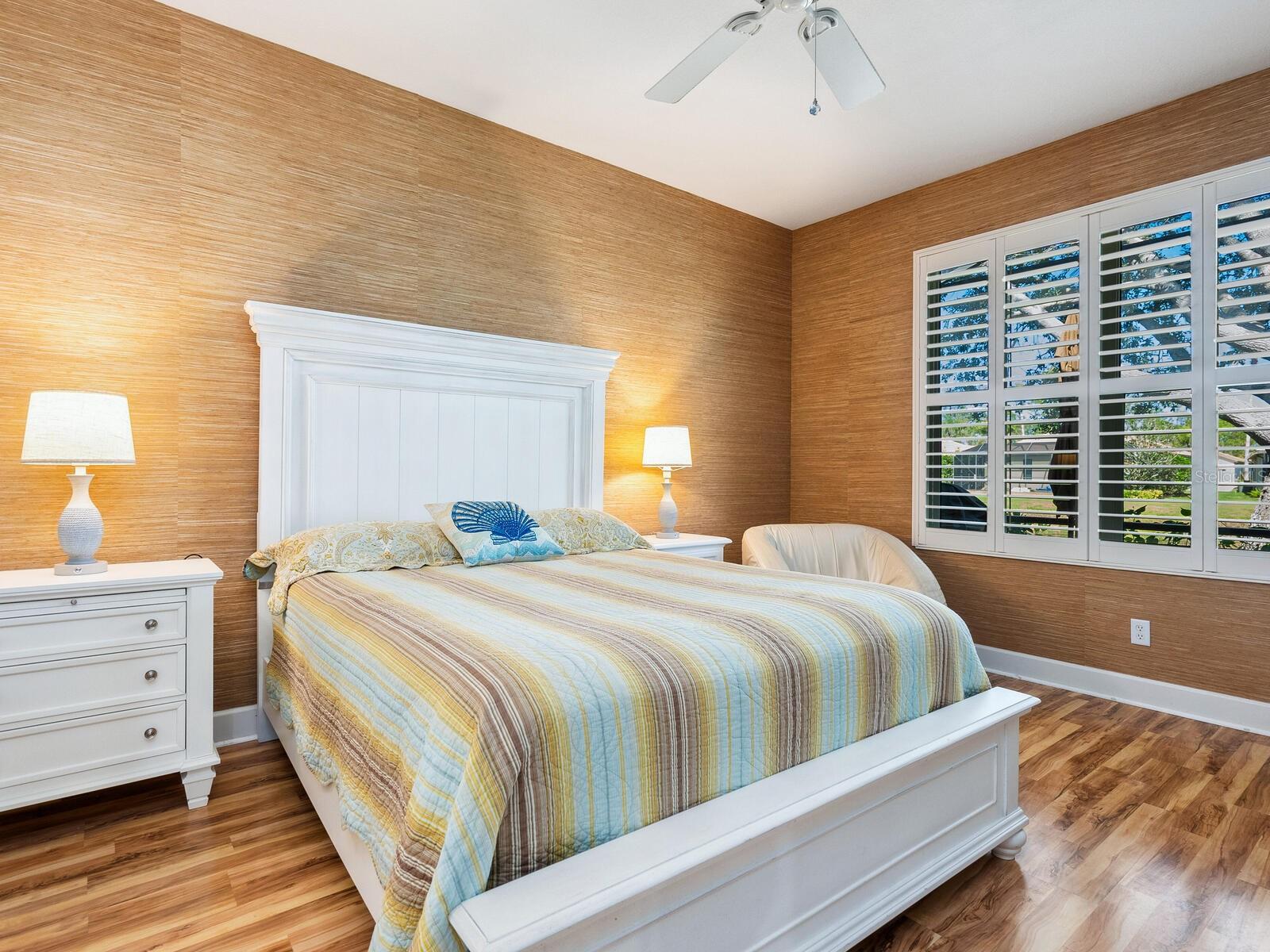 VENETIAN FALLS PH 1 - Residential