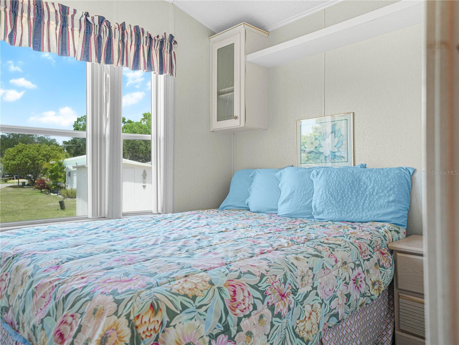 SADDLEBAG LAKE - Residential