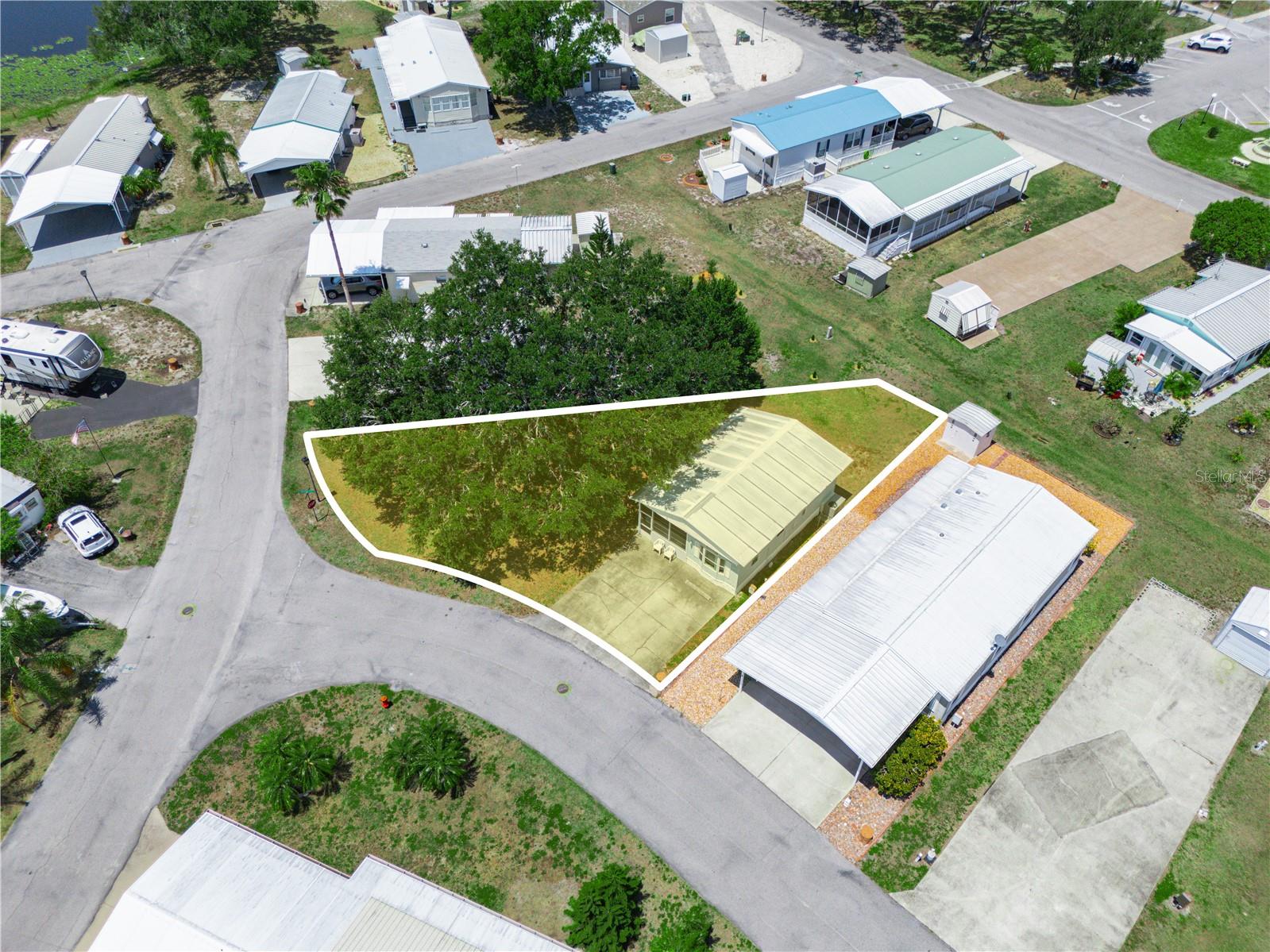 SADDLEBAG LAKE - Residential