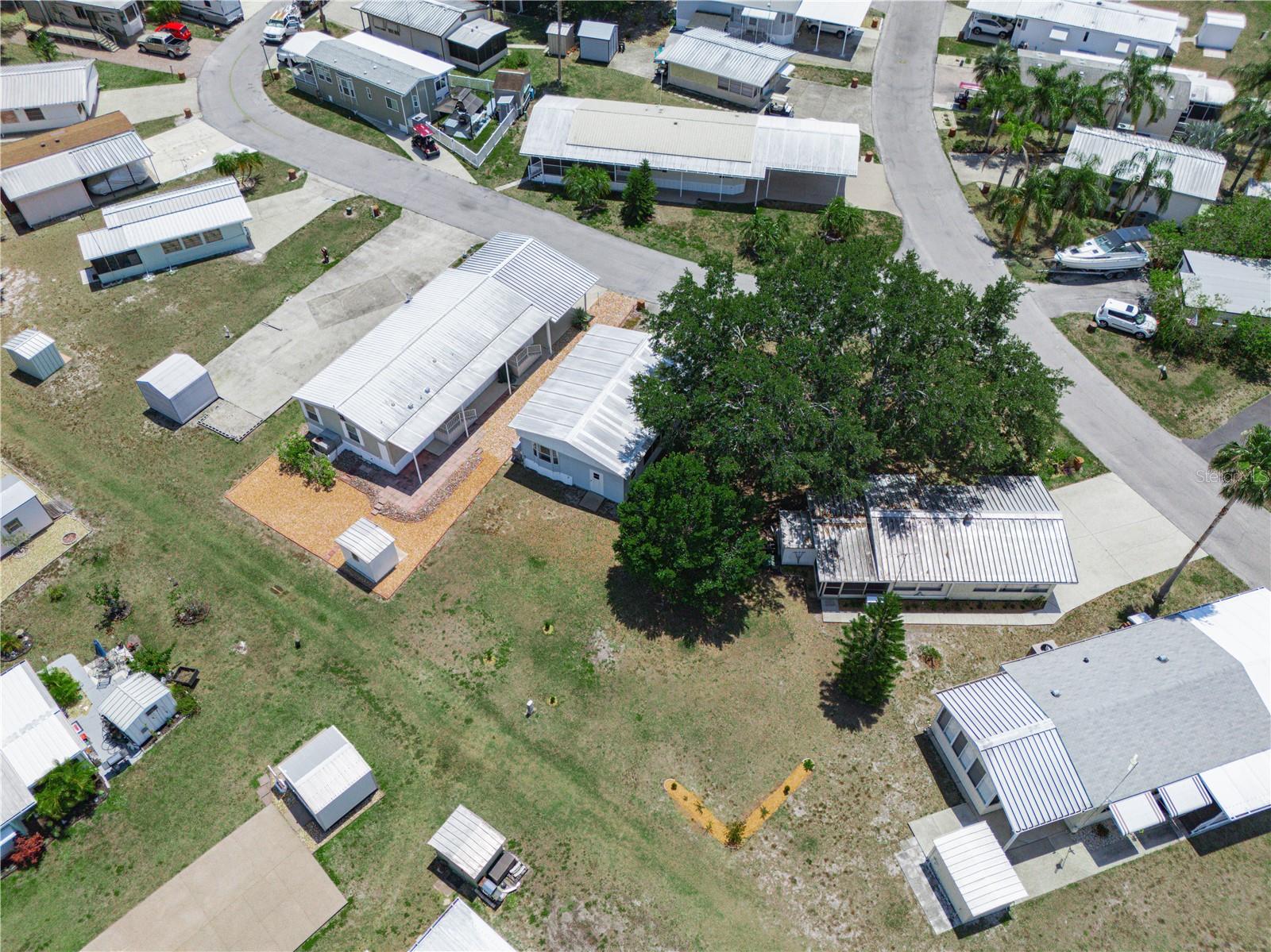 SADDLEBAG LAKE - Residential
