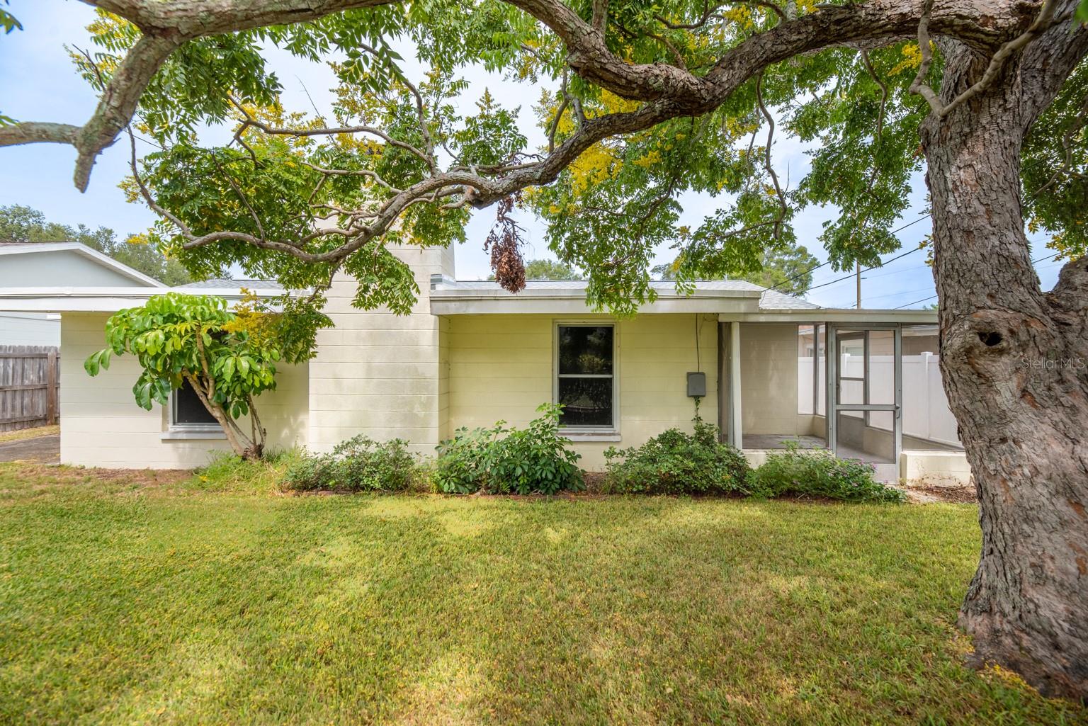 HI-RIDGE ESTATES - Residential