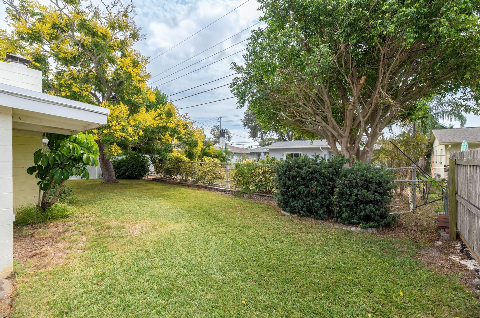 HI-RIDGE ESTATES - Residential