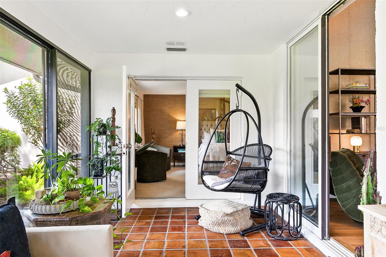 PIPERS WAITE - Residential