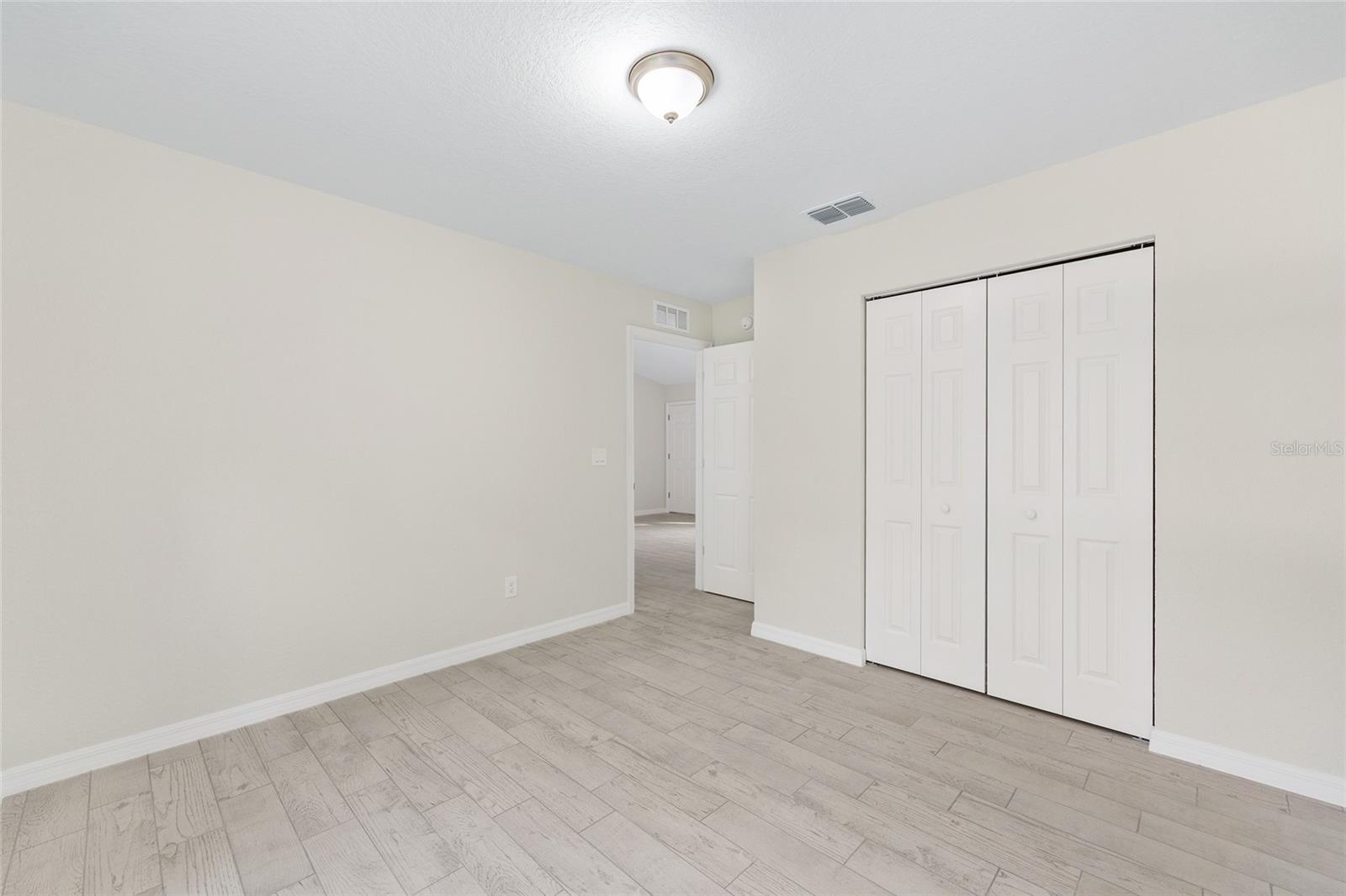 SILVER SPGS SHORES UN 51 - Residential