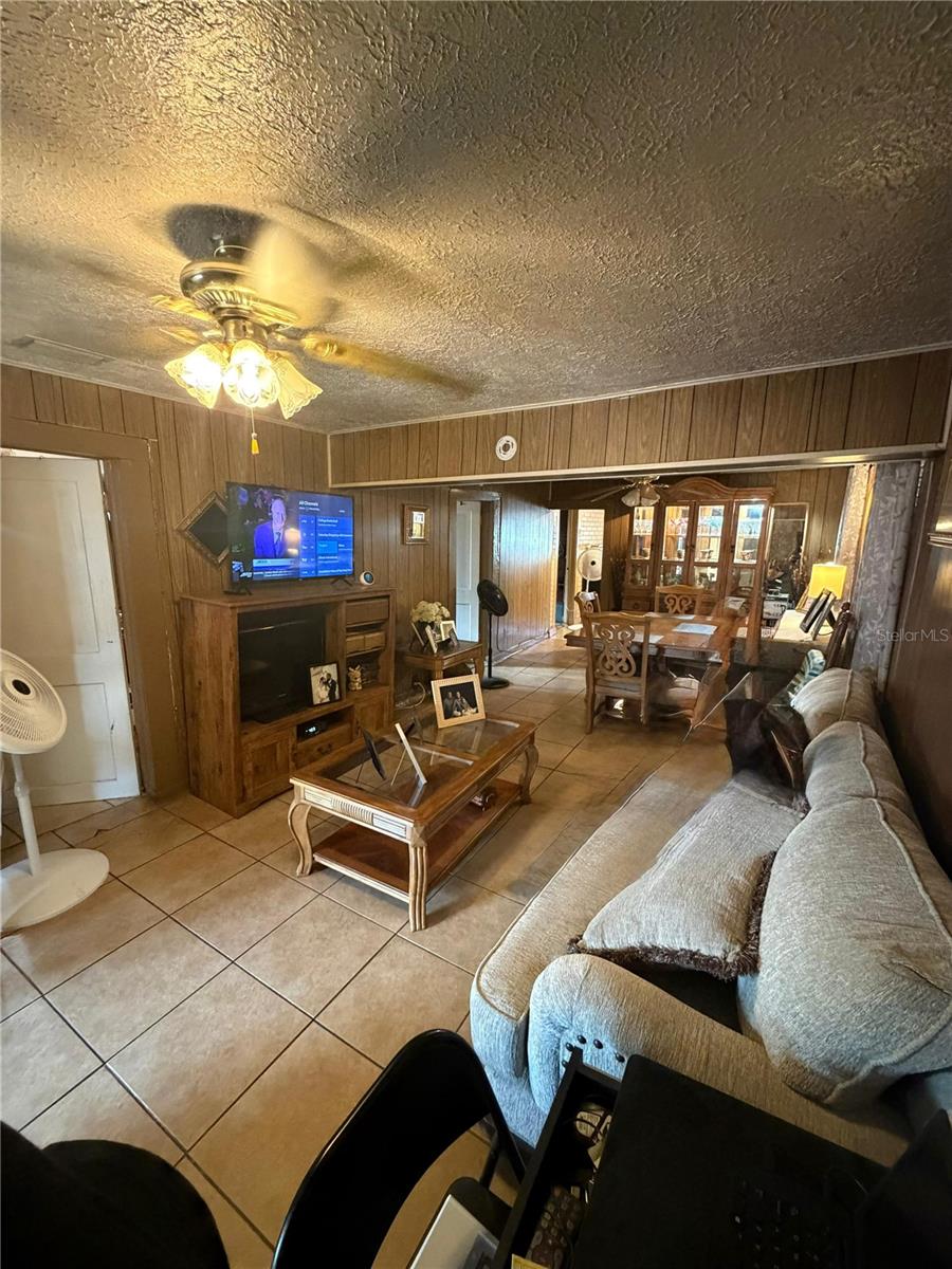 DEKLES SUB OF SW 1/4OFSW 1/4 - Residential