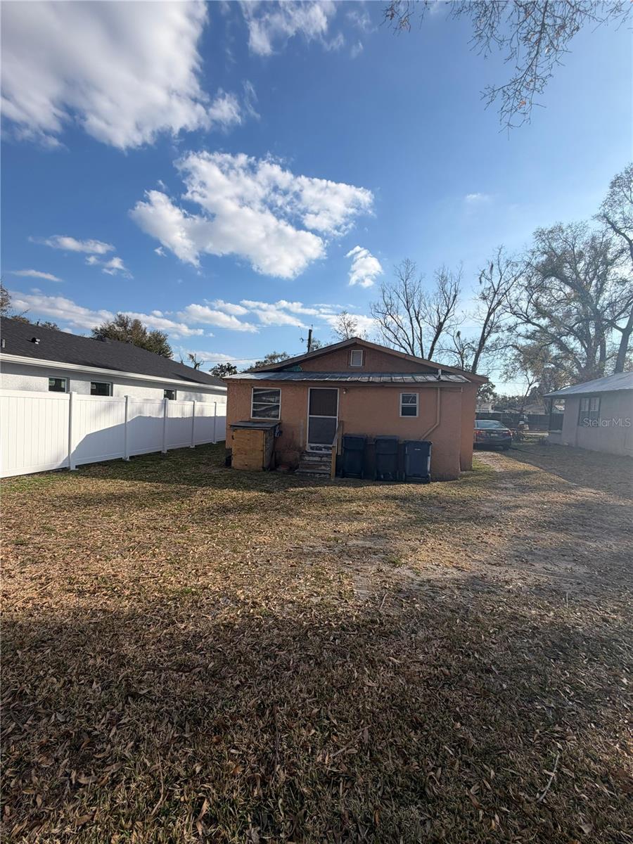 DEKLES SUB OF SW 1/4OFSW 1/4 - Residential