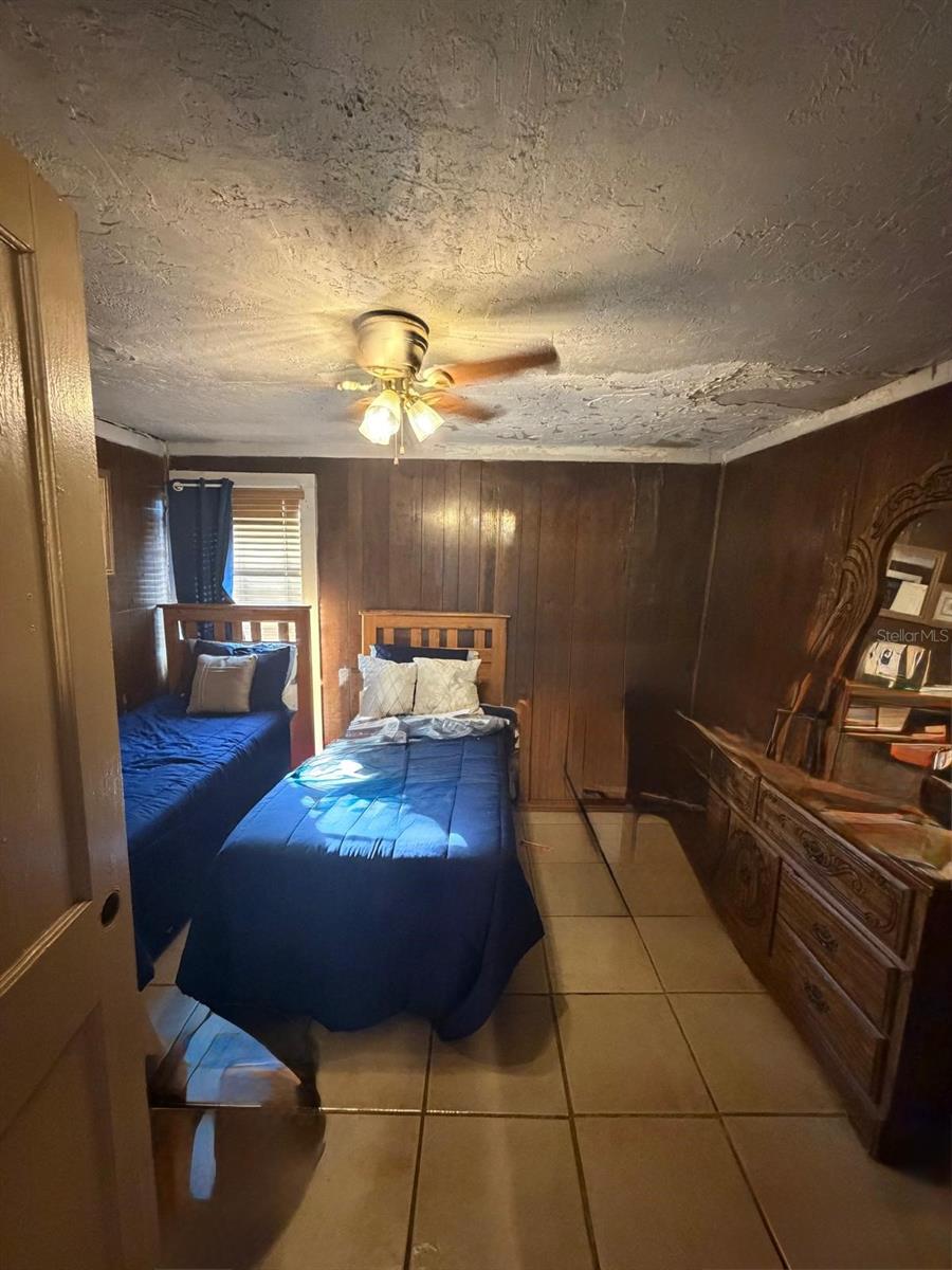 DEKLES SUB OF SW 1/4OFSW 1/4 - Residential