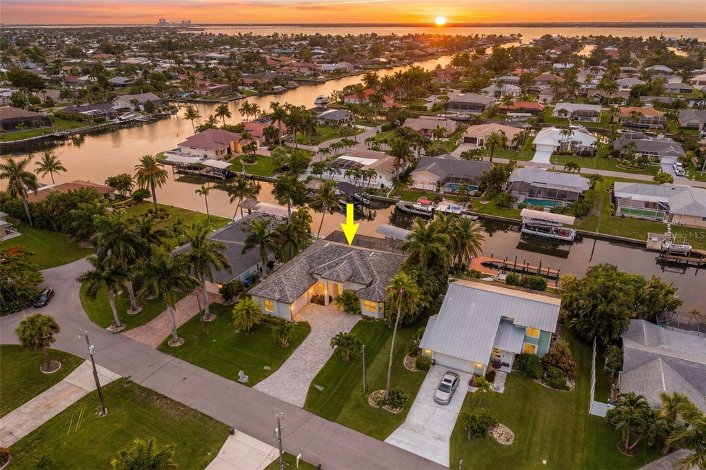 Photo of 3619 SE 16th Place, Cape Coral, FL 33904 (MLS # A4699865)