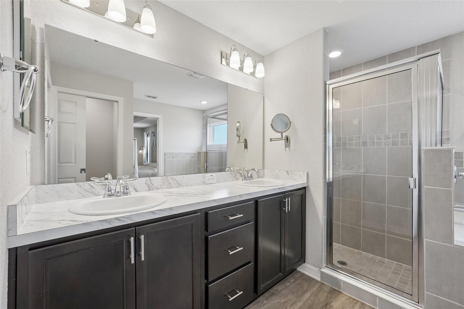 RIDGEWOOD WEST - Residential