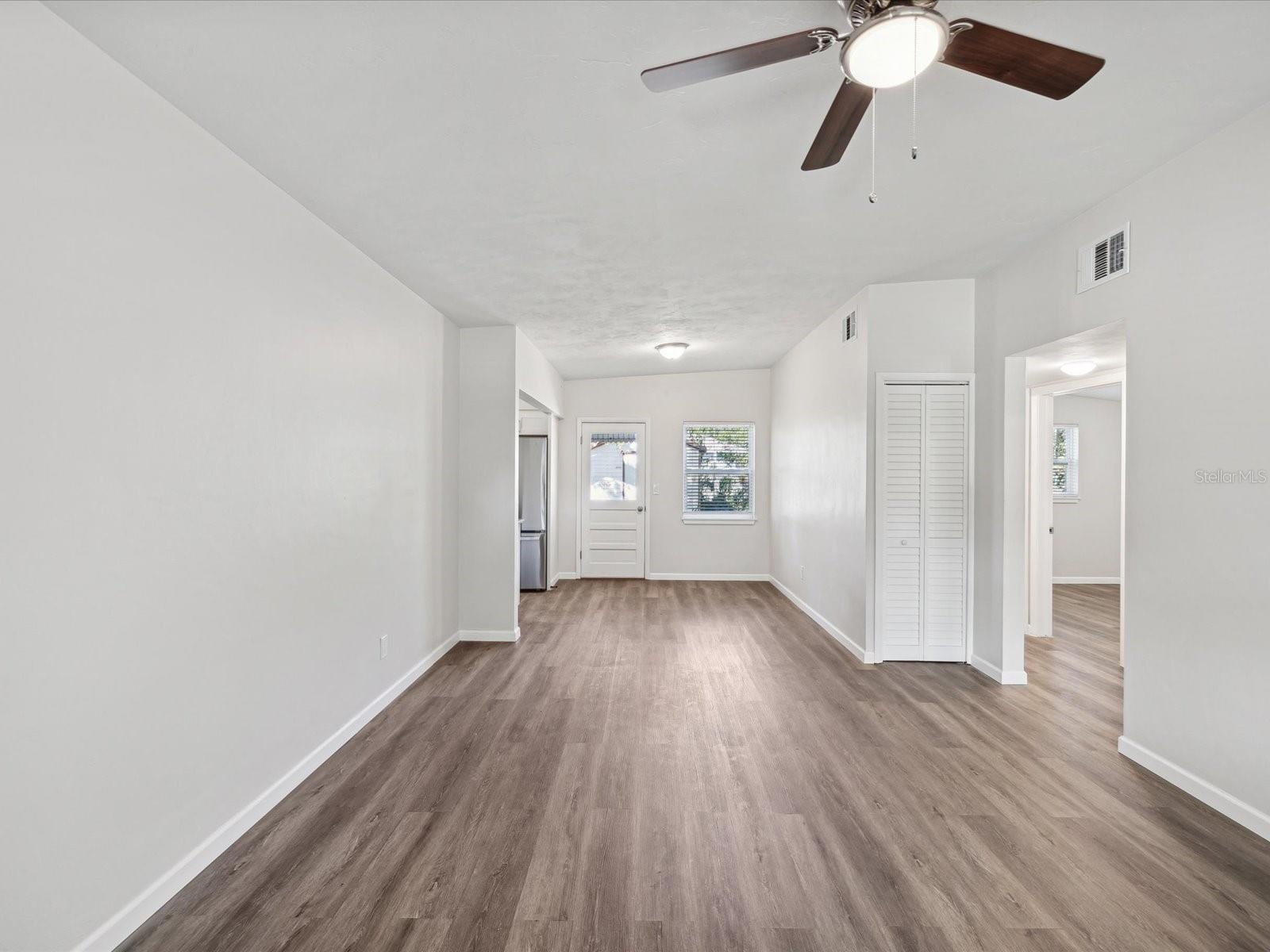 ROOSEVELT GROVES - Residential Lease