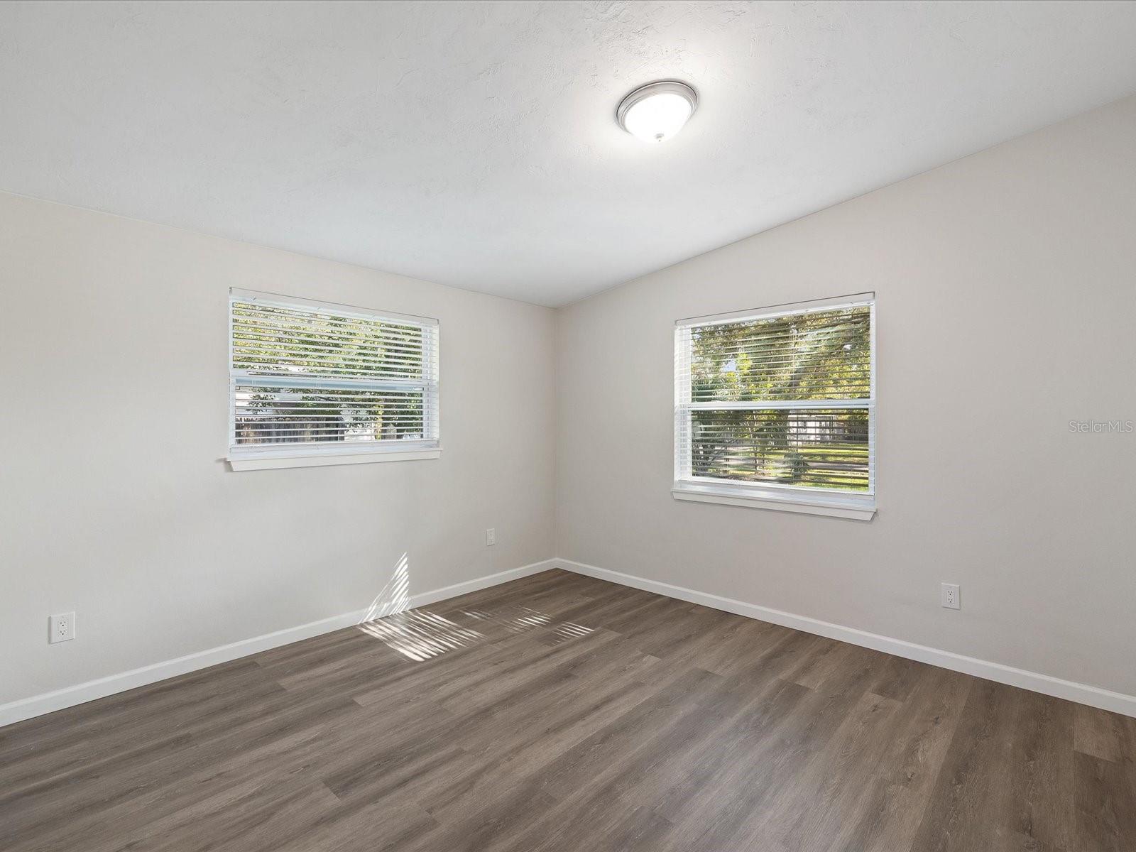 ROOSEVELT GROVES - Residential Lease