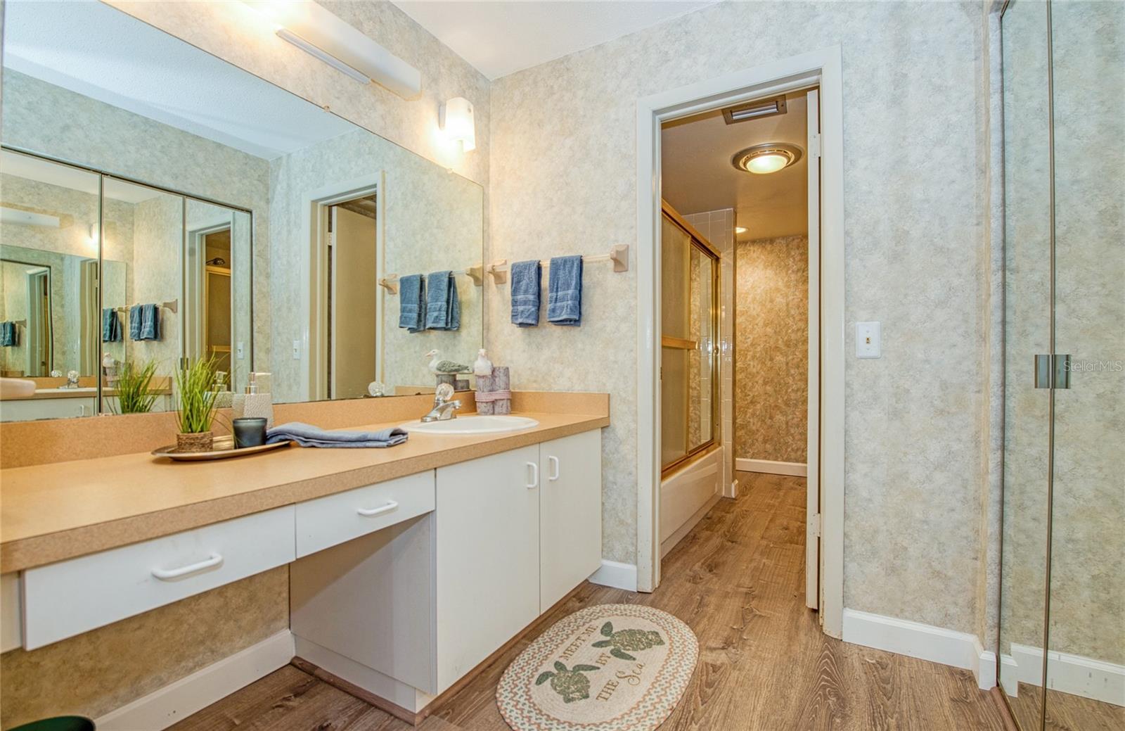 CORDOVA GREENS CONDO - Residential