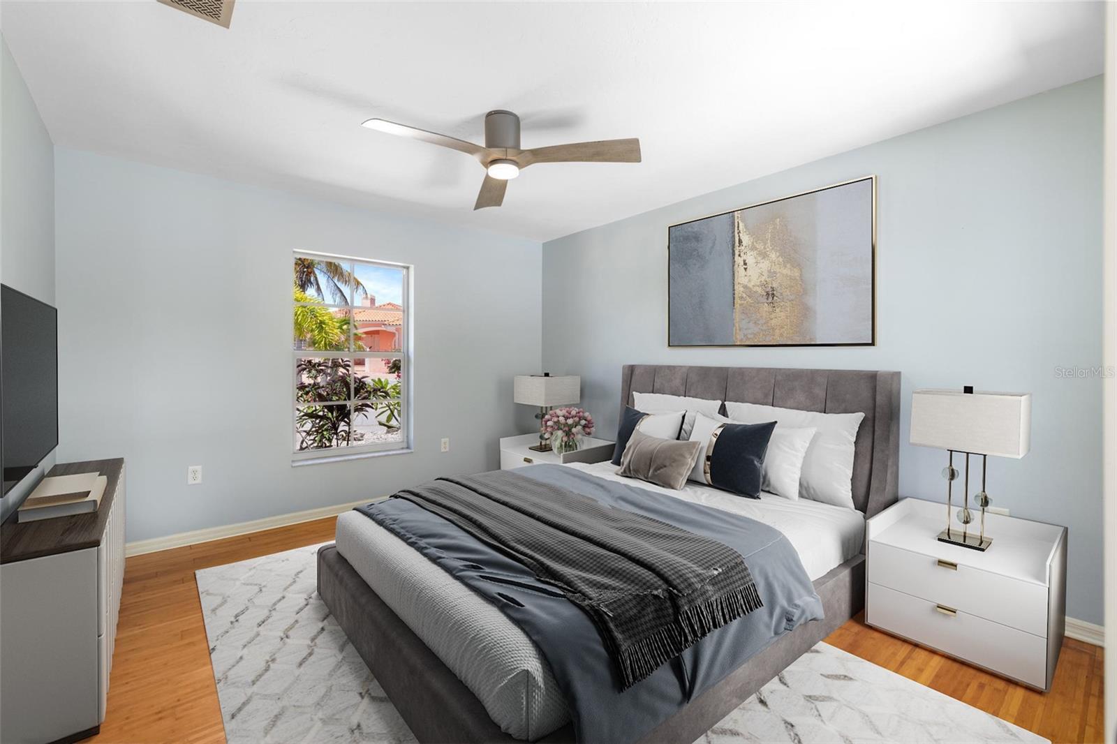 SIESTA ISLES - Residential